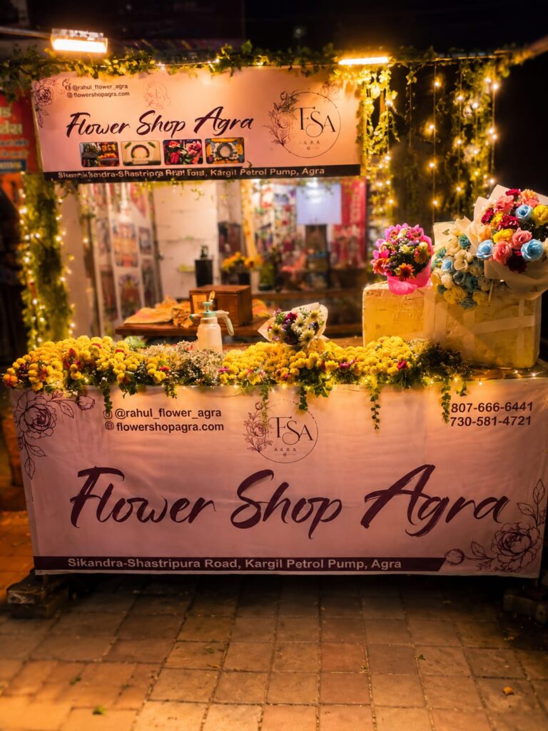 flowershopagra outside